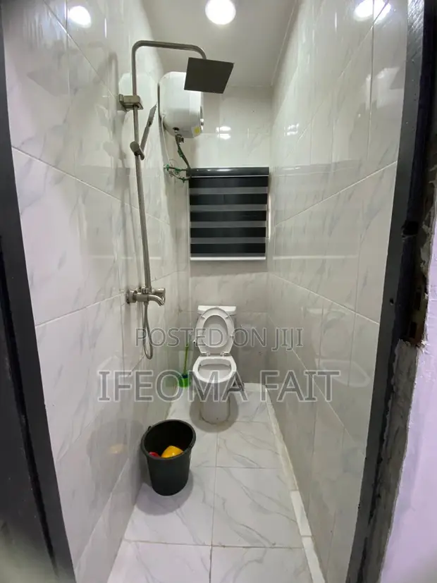 1 Bedroom Apartment for Short Let in Ikeja - 1