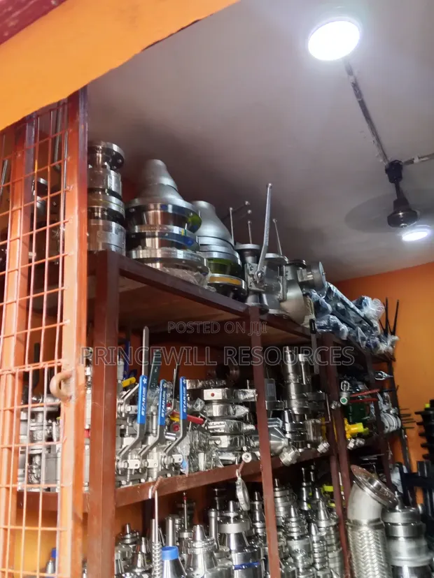 Kayan Aikin Bututu na Stainless Steel (Flanges, Elbows, Valves, Tees) - 1