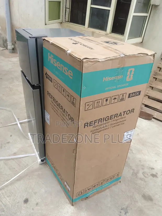 Hisense 124L Compact Refrigerator - 1