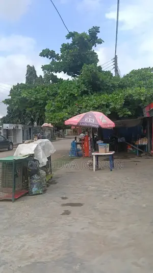 Plot ɗaya da rabi na fili don siyarwa a Unity Estate, Egbeda