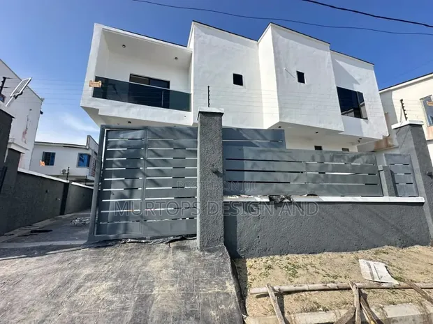 4 Bedroom Duplex don haya a Lekki Phase 2 - 1