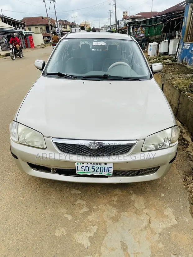 Mazda 323 1.6 2002 Silver - 1