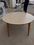 Tsohuwar Table Mai Zagaye Ta Itace - Sama Mai Haske - 2