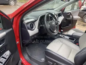2017 Toyota RAV4 Red