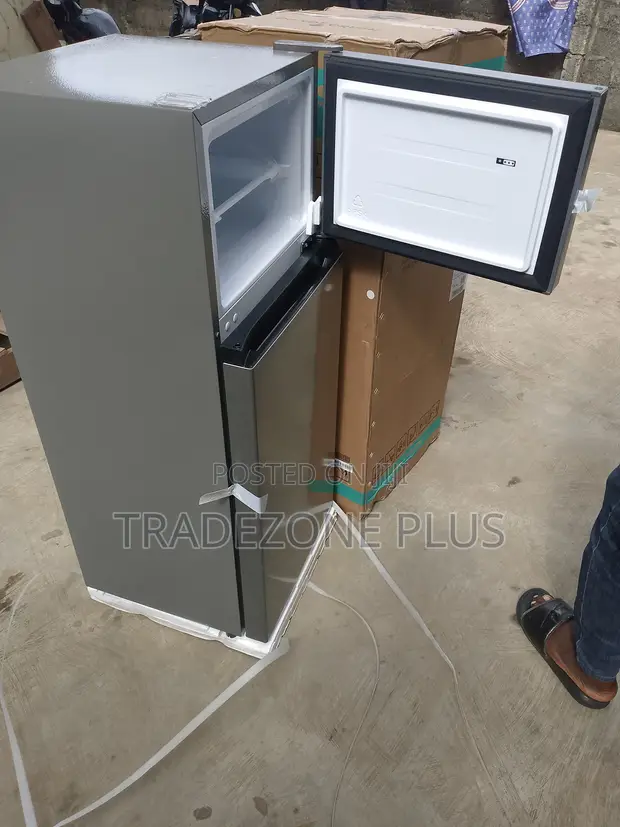 Hisense 124L Compact Refrigerator - Brand New - 1