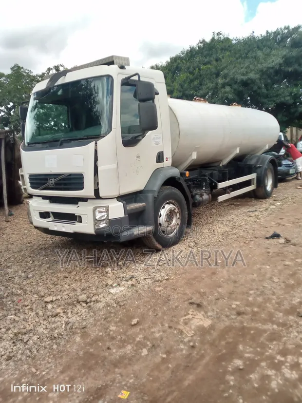 Volvo FE 2009 Tank Truck - 1