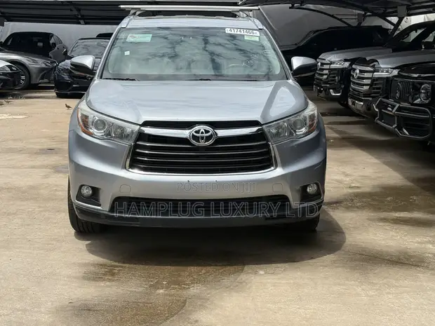 Toyota Highlander 2016 Silver - 1