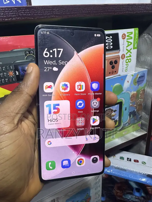 Tecno Camon 30 5G 256GB White - 1
