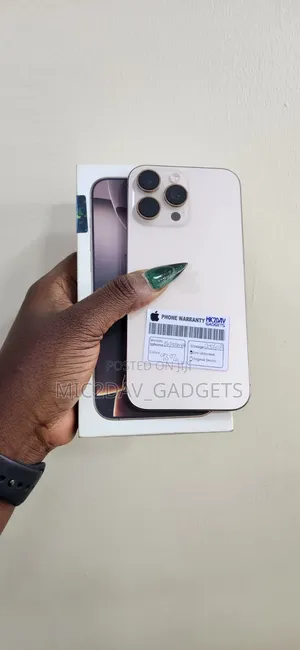 Apple iPhone 16 Pro Max 256GB Gold (Open Box)