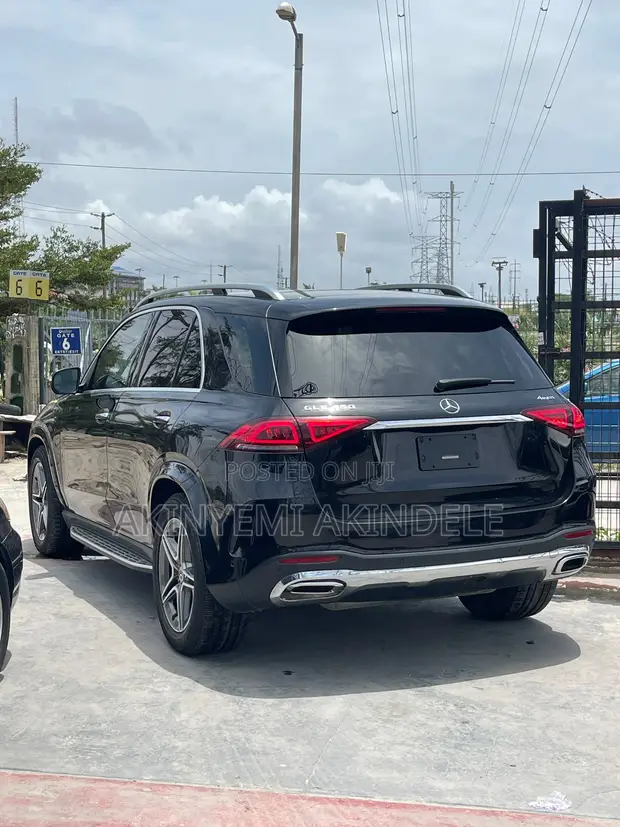 2020 Mercedes-Benz GLE 450 4MATIC Black - 1