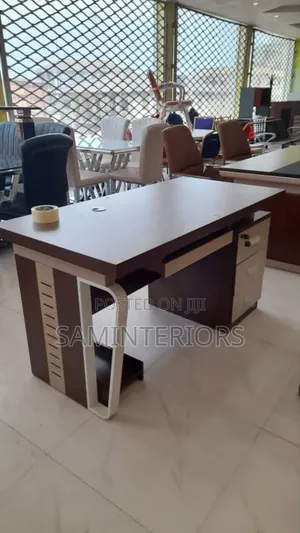 Boss Office Products 1.2m Ofishin Tebur tare da Mobile Drawer - Sabon