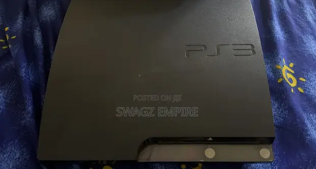 Hacked PS3 with Games (GTA, FIFA, PES, Blur) - 1
