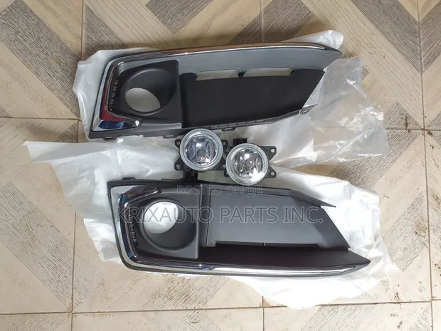 Honda Civic 2020 Fog Lamp and Cover - 1