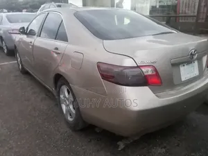Toyota Camry LE Zinari 2007