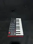 Akai MPK Mini MIDI Keyboard - 2
