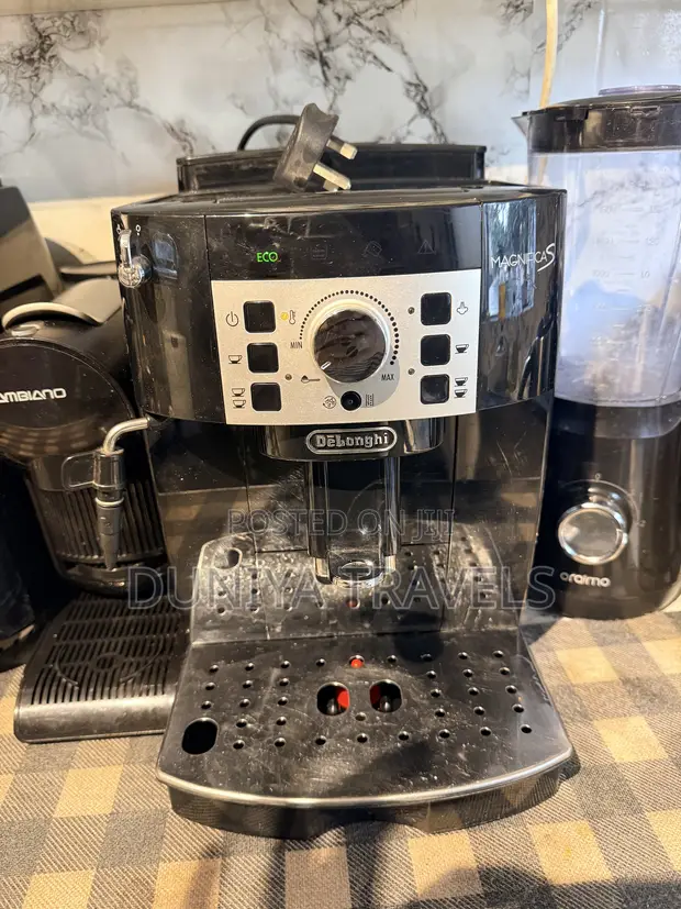 Multi-Functional Coffee Machine - Grinds Beans, Froths Milk - 1