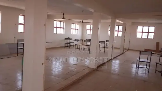 Functional Primary & Secondary School on 3 Acres, Akobo, Ibadan - 1
