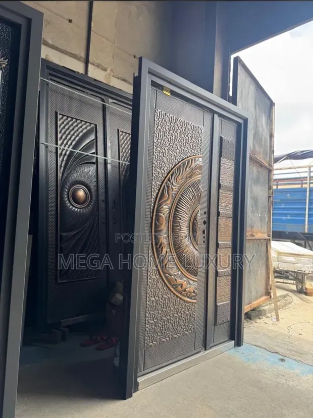 Luxury Embossed Security Door - Black - 1