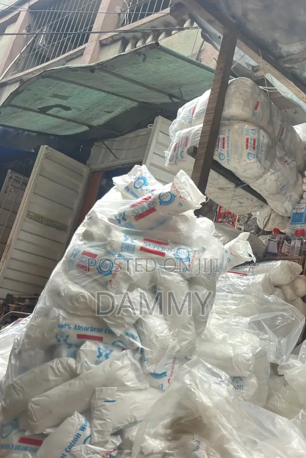 White Absorbent Cotton Wool - 1