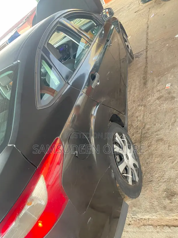 Ford Focus 2013 Black - 1