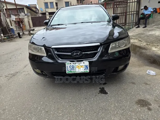 Hyundai Sonata 2.4 Automatic 2008 Black - 1