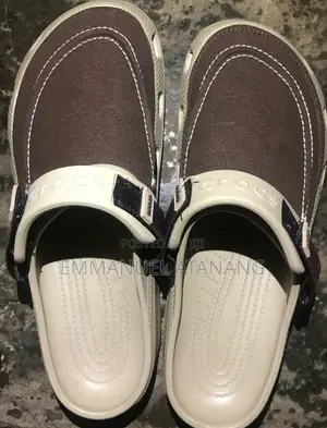 Crocs Size 45 Brown