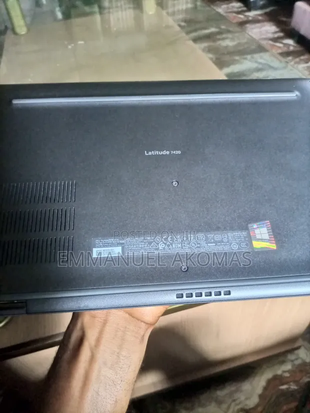 Dell Latitude 7420 Laptop - Core i7, 32GB RAM, 256GB SSD - 1