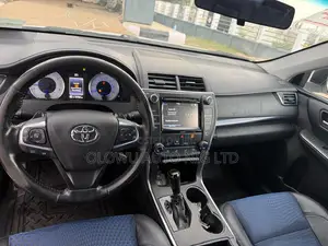 2016 Toyota Camry XLE Sedan