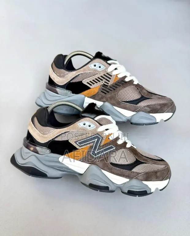New Balance Runner Sneakers (Unisex) - 1