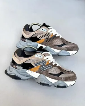New Balance Runner Sneakers (Unisex)