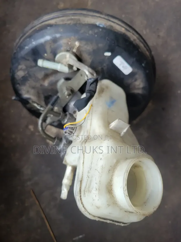 Master Brake & Savo na Toyota Corolla (2012, 2014, 2015) - 1