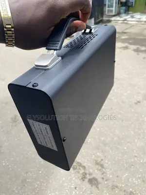 300W Karamin Power Bank/Inverter Mai Ɗaukar Hannu