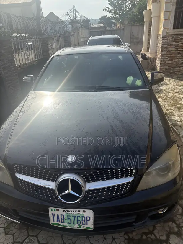 2008 Mercedes-Benz C300 Luxury Sedan AWD - 1