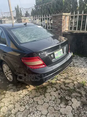 2008 Mercedes-Benz C300 Luxury Sedan AWD
