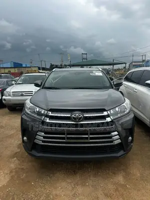 Toyota Highlander Limited 4x4 V6 2018 Gray