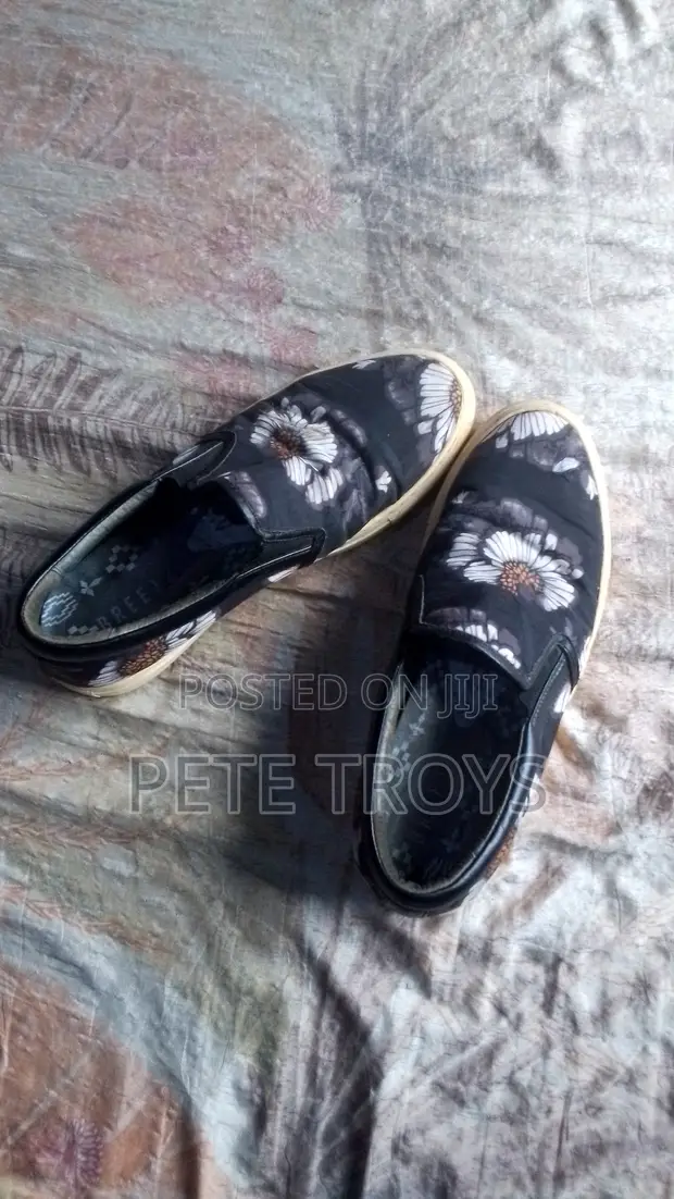 Neat Breeze Floral Slip-On Sneakers - 1