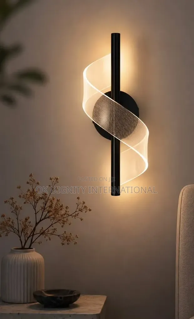 Modern Gold & Black Globe Wall Lamp - 1