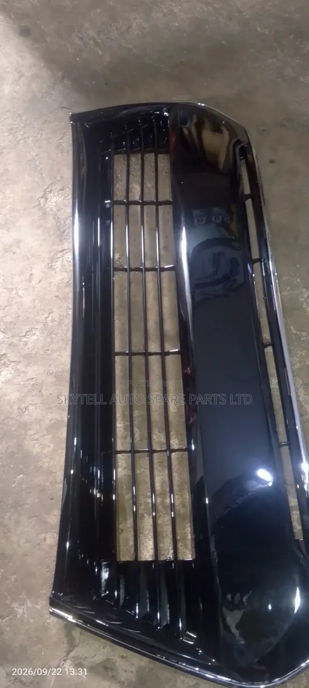 Sabon Down Grill na Toyota Corolla Sport 2014 - 1