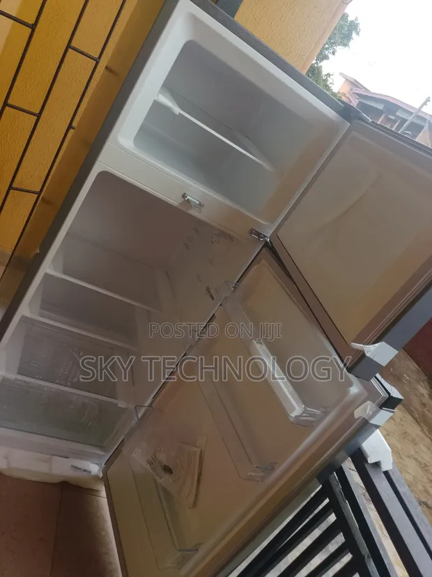Hisense 205L Double Door Fridge - Brand New - 1