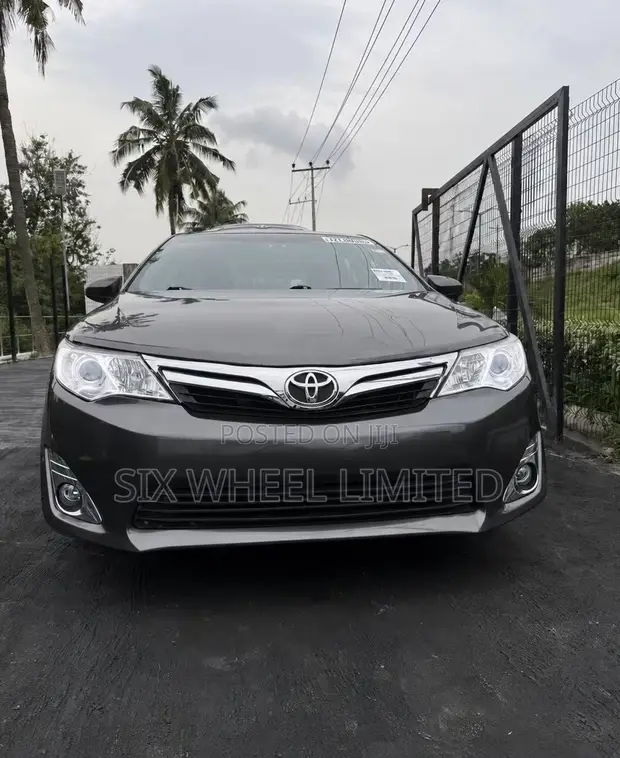 2013 Toyota Camry LE Sedan - Foreign Used - 1