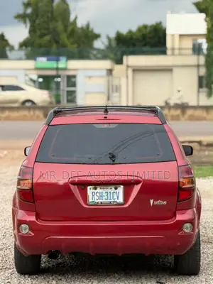 Pontiac Vibe Hatchback 2004 Red
