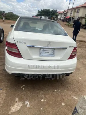 Mercedes-Benz C300 2010 White