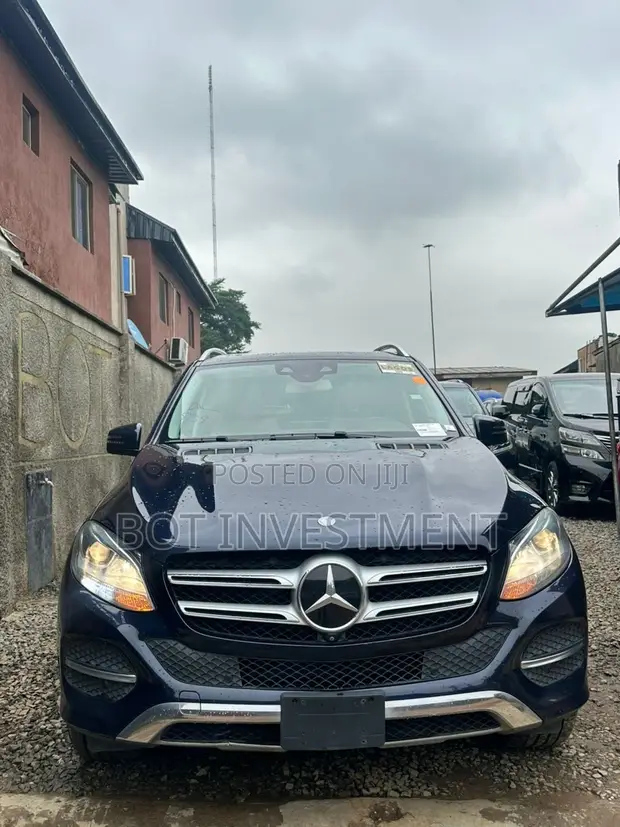 Mercedes-Benz GLE 350 2017 Blue - 1