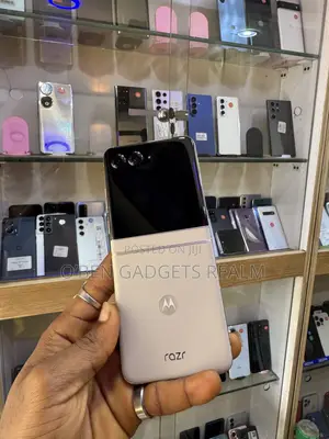 Motorola Razr 2024 256GB Fari