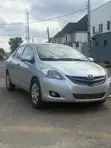 Toyota Yaris 2009 Silver - 1