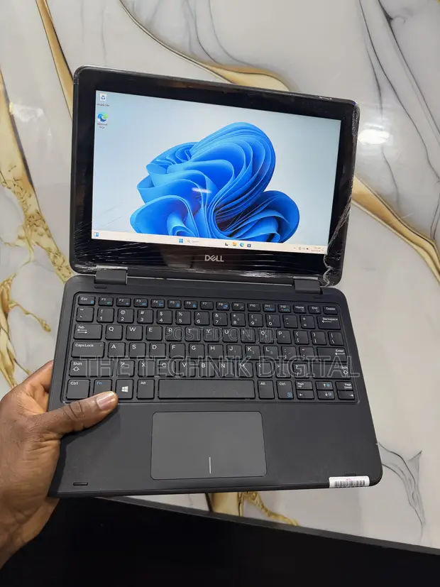 Dell Latitude 3190 2-in-1 Laptop 8GB RAM, 128GB SSD - 1