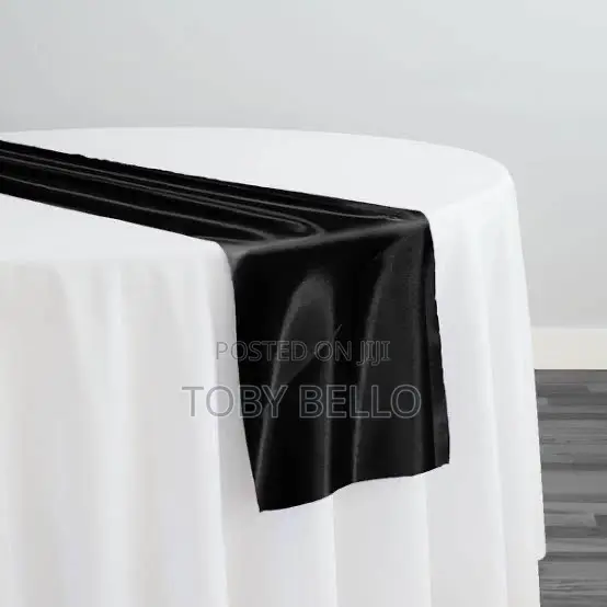 Black Table Runner don Ƙara - 1