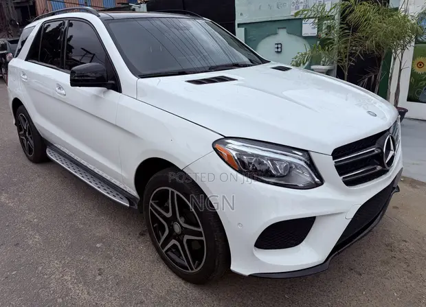 Mercedes-Benz GLE 350 2017 White - 1
