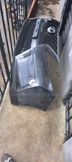 Cikakken Lexus RX350 Bumper (2015)
