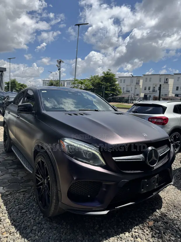 Mercedes-Benz GLE-Class AMG GLE 43 4MATIC 2018 Purple - 1
